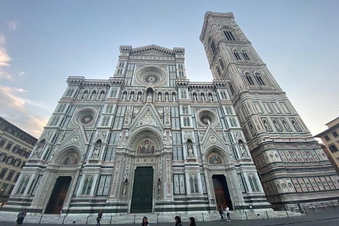 Pisa and Florence: Shore Excursion from La Spezia Cruise Port - A driver, not necessarily a licensed city guide