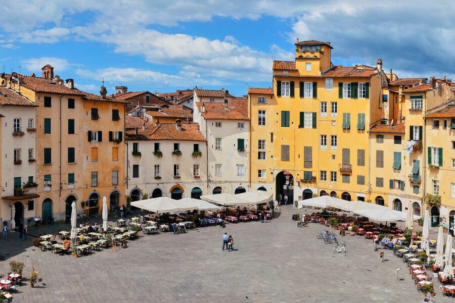 Pisa and Lucca: Private Full-Day Tour by Deluxe Van - Guide languages and the human side of the tour