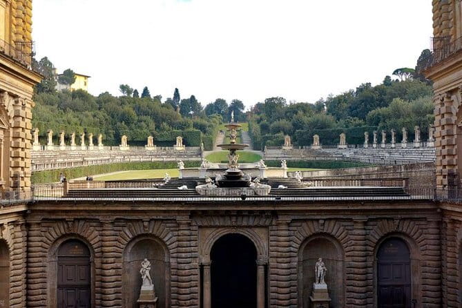 Pitti Palace - Private Tour At Galleria Palatina Incl. Tkts To Boboli Gardens - Why Pitti Palace is worth your time
