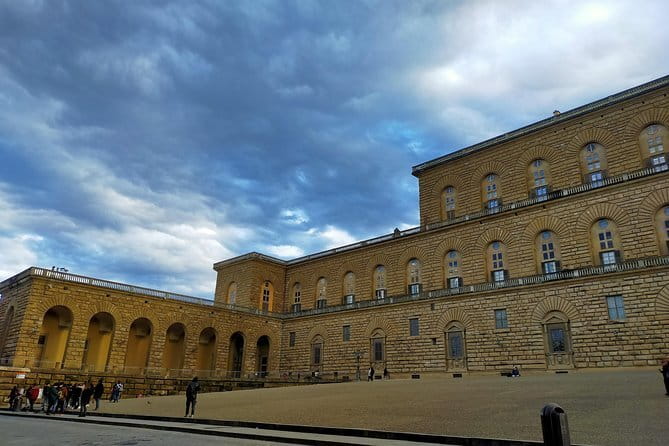 Pitti Palace: The Royal Palace of Florence - Royal Apartments, twenty minutes of controlled access