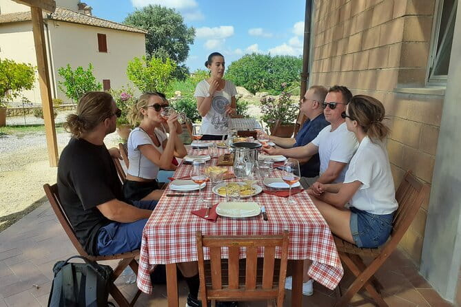 Pizza & Gelato Making Cooking Class in Florence - Meeting point and possible transport surprises