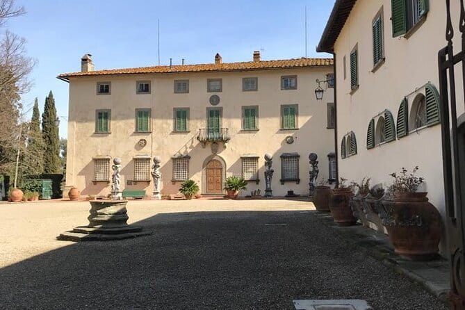 Private Carmignano Tour: The First Cabernet Sauvignon in Tuscany - Capezzana: centuries of wine and a serious Tuscan lunch