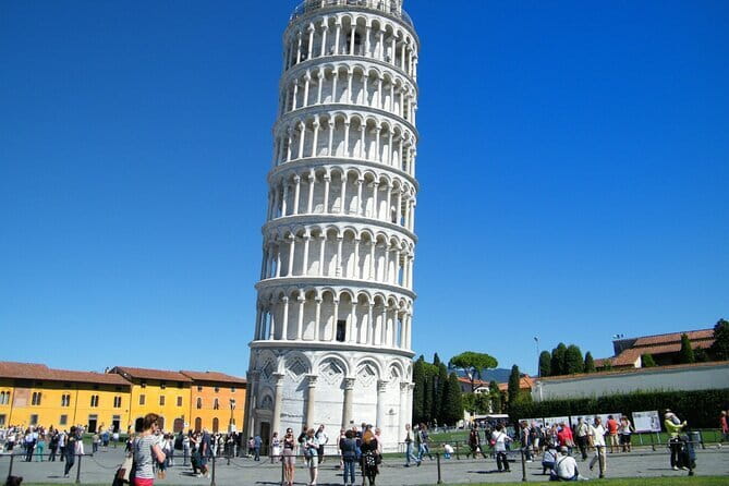Private Day Tour from Florence to Pisa, Chianti and San Gimignano - A private route through Tuscany, not a bus timetable