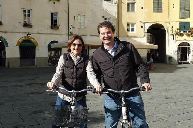 Private Day Tour: Pisa and Lucca from Florence - Leaving Florence at 9:00 a.m.