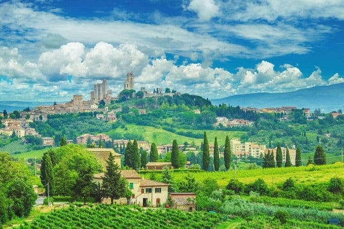 Private Day Trip Tuscany Landscape and Wine Tasting from Florence - San Gimignano and its medieval towers