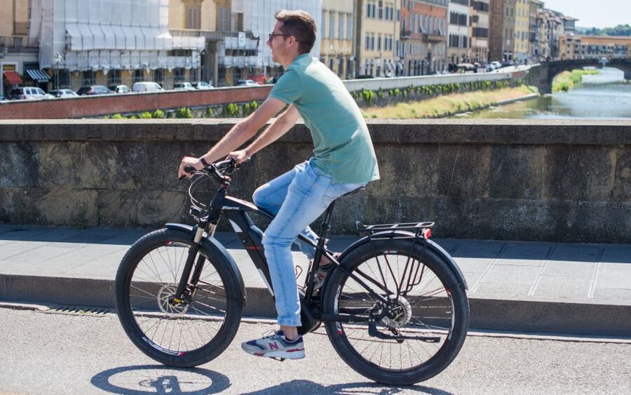 Private E-Bike Tour: Piazzale Michelangelo & Florence hills - From Via de’ Neri to Piazzale Michelangelo