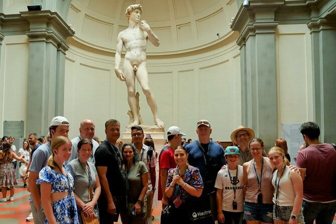 Private Florence Tour: 3-Hour Walking Tour with a Licenced Guide - The Medici quarter, from San Lorenzo to the family palace