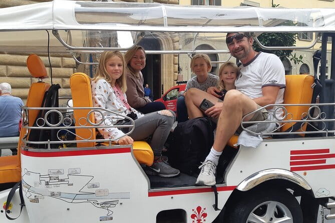 Private Florence Tour by Golf Cart ETukTuk with Audio Guide - Santa Maria Novella and the western riverfront