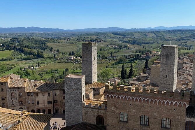 Private Food and Walking Tour in San Gimignano and Volterra - Volterra: Etruscan roots and Tuscan craft