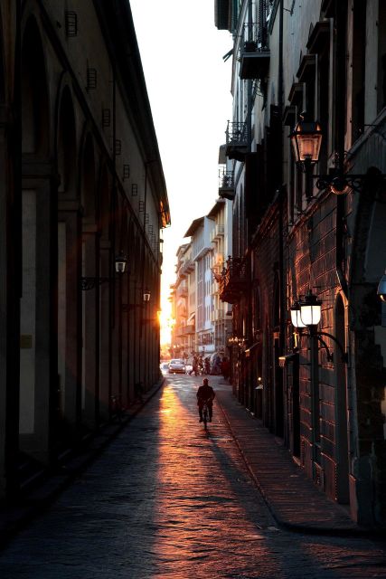Private Guide at disposal in Florence - The Value of a Private Group Price