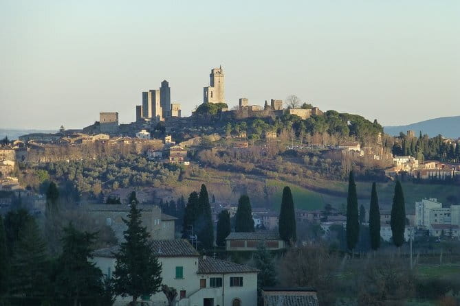 Private Guided E-bike Tour of San Gimignano with Wine Tasting - What the private format adds