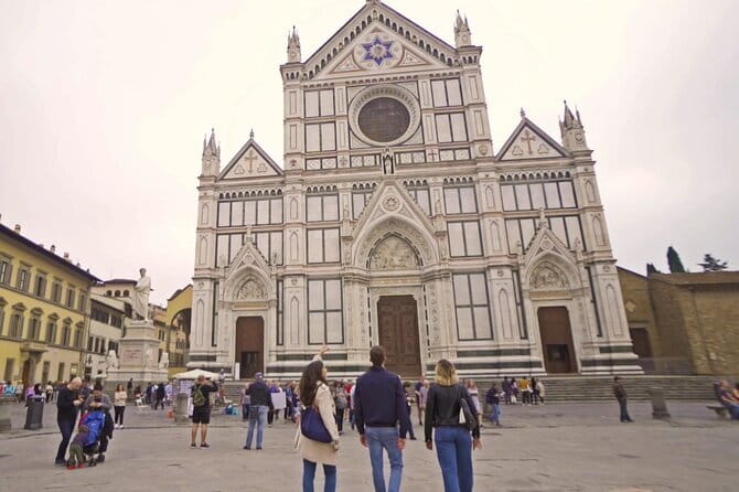 Private Guided Tour of Florence Basilicas and Their Cloisters - What the private format changes