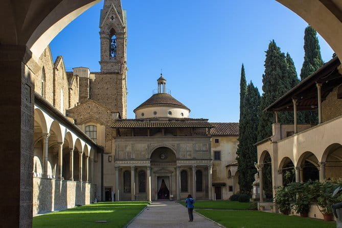 Private Guided Tour of Florence Basilicas and Their Cloisters - San Lorenzo, Brunelleschi, and the Medici quarter