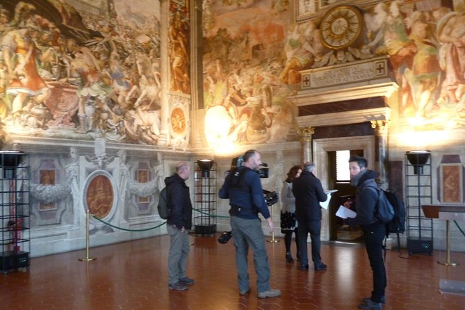 Private Guided Tour of Palazzo Vecchio in Florence - Michelangelo, Donatello, and the Sculptures