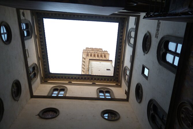 Private Guided Tour of Palazzo Vecchio in Florence - Entering the Medieval Castle