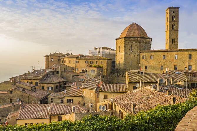 Private guided tour of the medieval village of Volterra - The Church of San Francesco