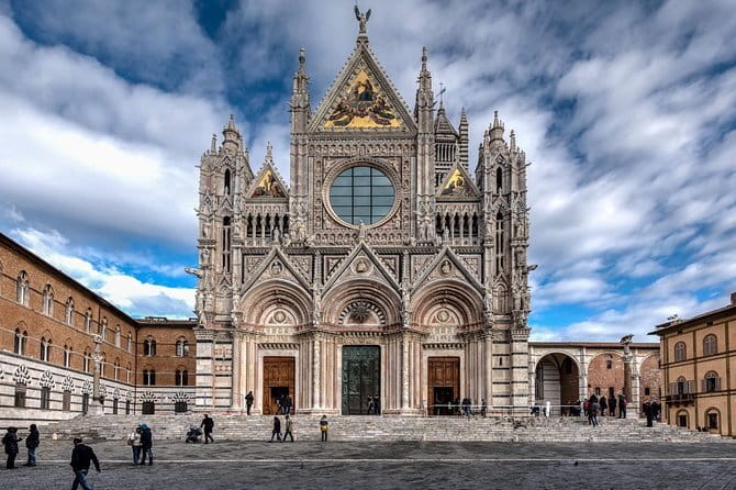 Private Guided Tour: Siena, San Gimignano and Chianti Day Trip from Florence - Siena and the shell-shaped Piazza del Campo