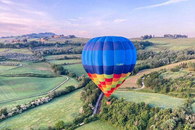 Private Hot Air Balloon ride in Tuscany countryside from Chianti - Floating over vineyards instead of roads
