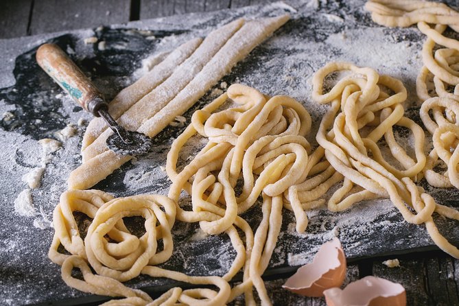 Private Pasta & Tiramisu Class at Cesarina's home in Florence - A likely three-hour flow