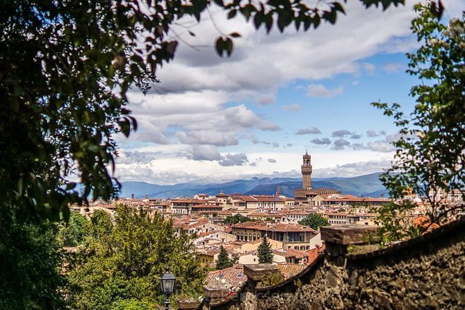 Private Photo Tour in Florence with a Professional Photographer - Piazza della Signoria: learning to see beyond the postcard