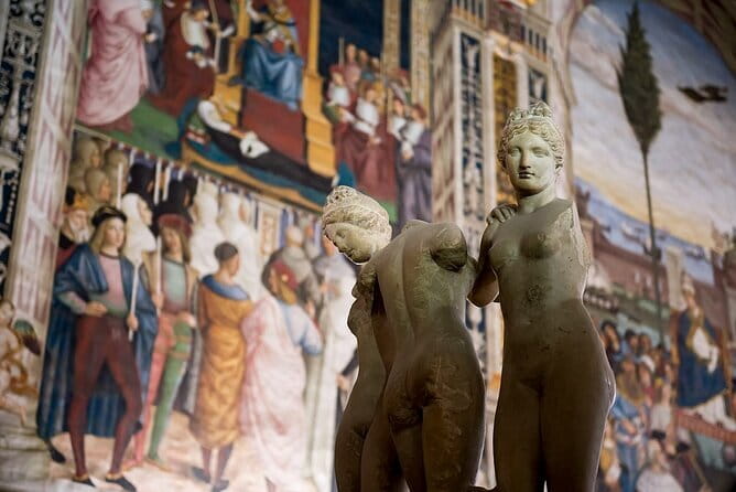 Private Siena San Gimignano Tour from Florence with Winery Lunch - Siena and the stories behind its contrade
