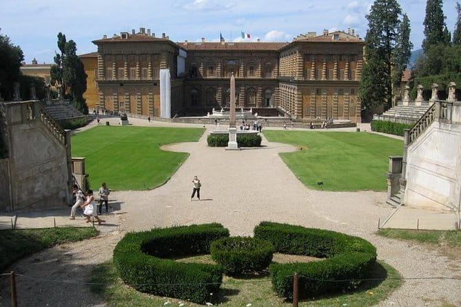Private tour Dan Brown Inferno Tour of Florence - Palazzo Vecchio and the Salone dei Cinquecento