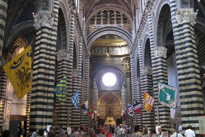 Private Tour of San Gimignano & Siena - San Gimignano and its famous medieval towers