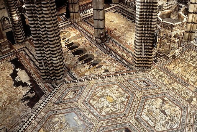 Private tour Siena, San Gimignano and Monteriggioni, lunch in the cellar - Monteriggioni in a half-hour