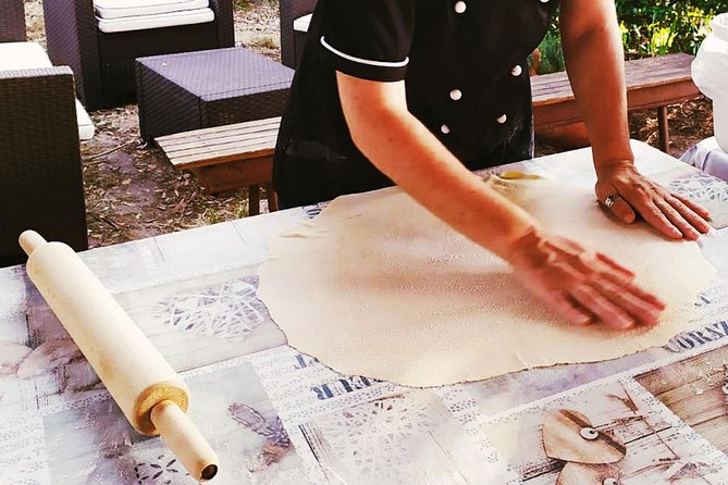 Private Tuscan Cooking Class And Wine Tasting in Radda in Chianti - Roll fresh pasta and prepare ragu