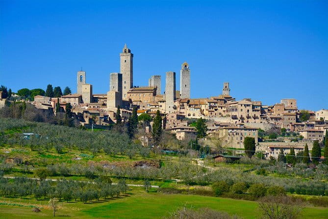 Private Tuscany Day Trip from Florence Including the Leaning Tower of Pisa - A Tuscan winery stop and lunch