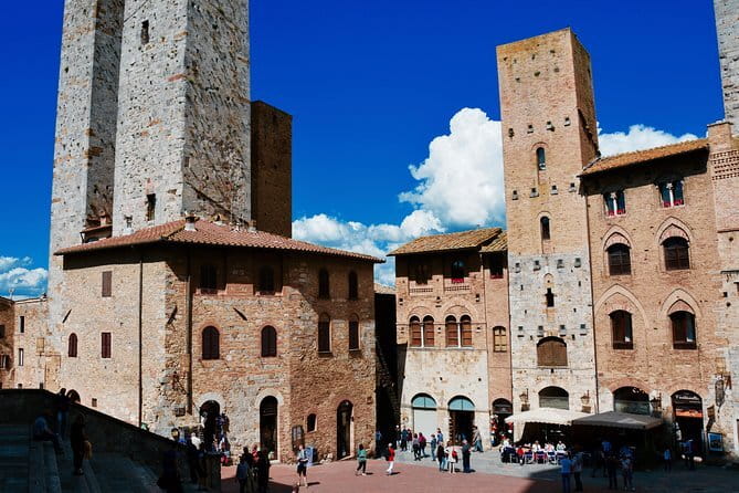 Private Tuscany Tour: Siena, San Gimignano and Chianti Day Trip - Piazzale Michelangelo gives you the Florence orientation