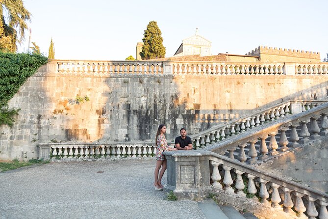 Private Vacation Photography Session with Local Photographer in Florence - Piazza della Repubblica and the Arno