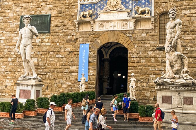Private WALKING Tour and ACCADEMIA Gallery in Florence Italy - Ponte Vecchio provides a fitting finish