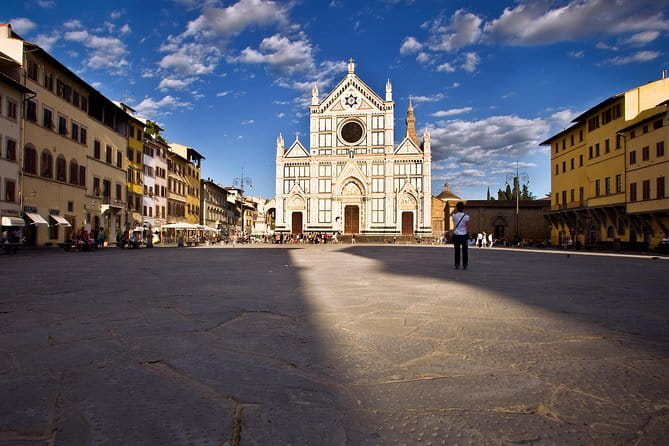 Private Walking Tour of Florence + Santa Croce Basilica - Three hours on foot, with a one-hour basilica visit