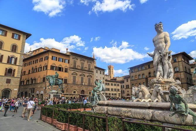Renaissance & Medieval Florence Guided Walking Tour plus mobile App - A smart first walk through Florence