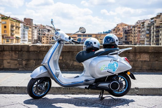 Rent your Electric Vespa 45 in Florence for 8 hours - What to pack and how to plan the day
