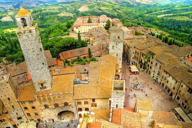 San Gimignano and Volterra private tour: etruscans, romans and middle age jewels - Volterra, where older layers meet medieval stone