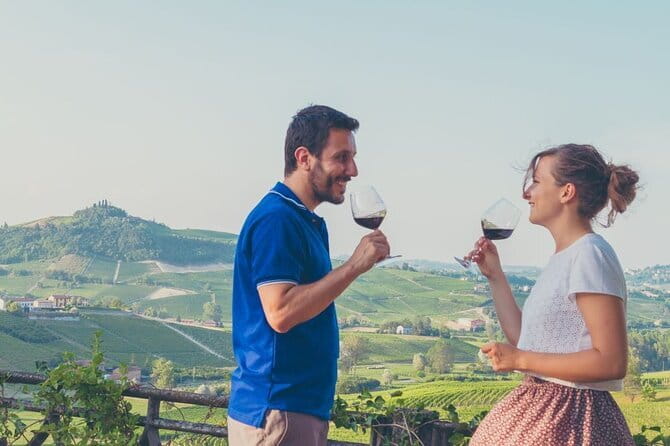 San Gimignano, Siena, Monteriggioni, Chianti Day Trip with Lunch & Wine Tasting - What the group format really feels like