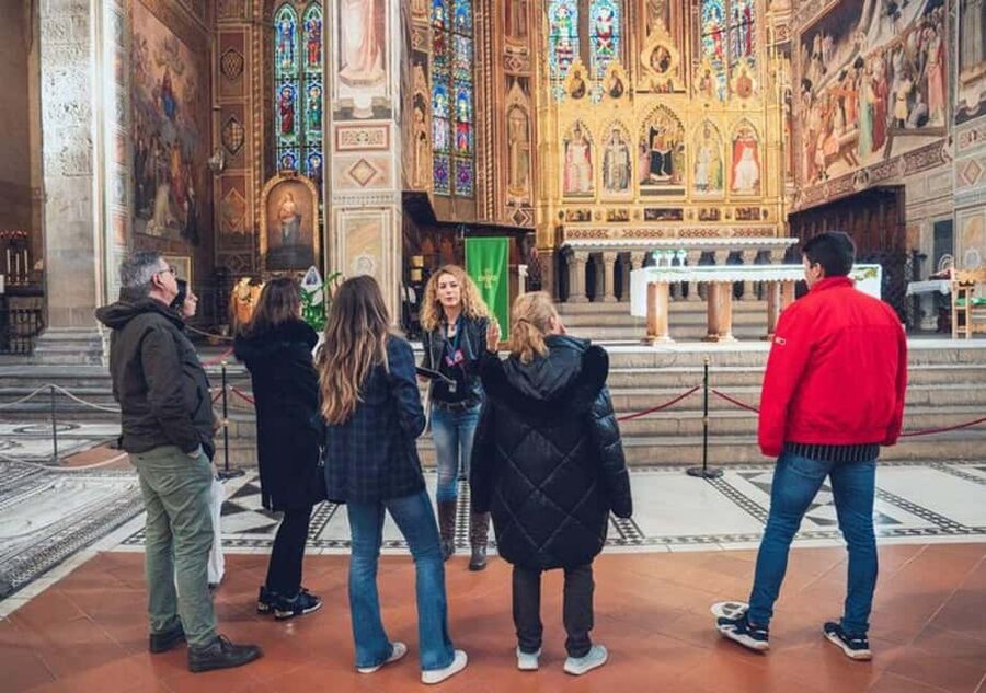 Santa Croce Church Guided Tour in Florence - Santa Croce begins in a grand Florence square