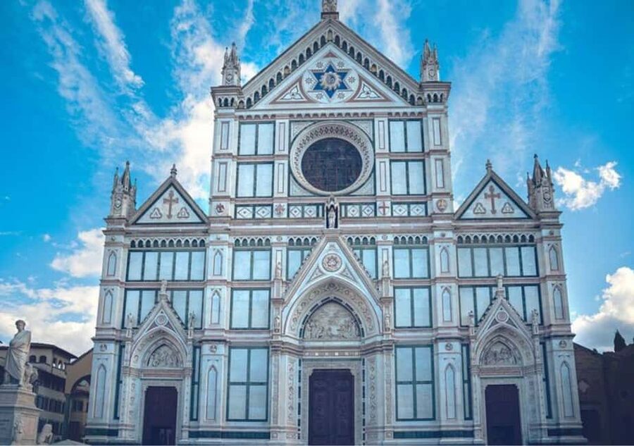 Santa Croce Church Guided Tour in Florence - Giotto’s chapels reward close attention