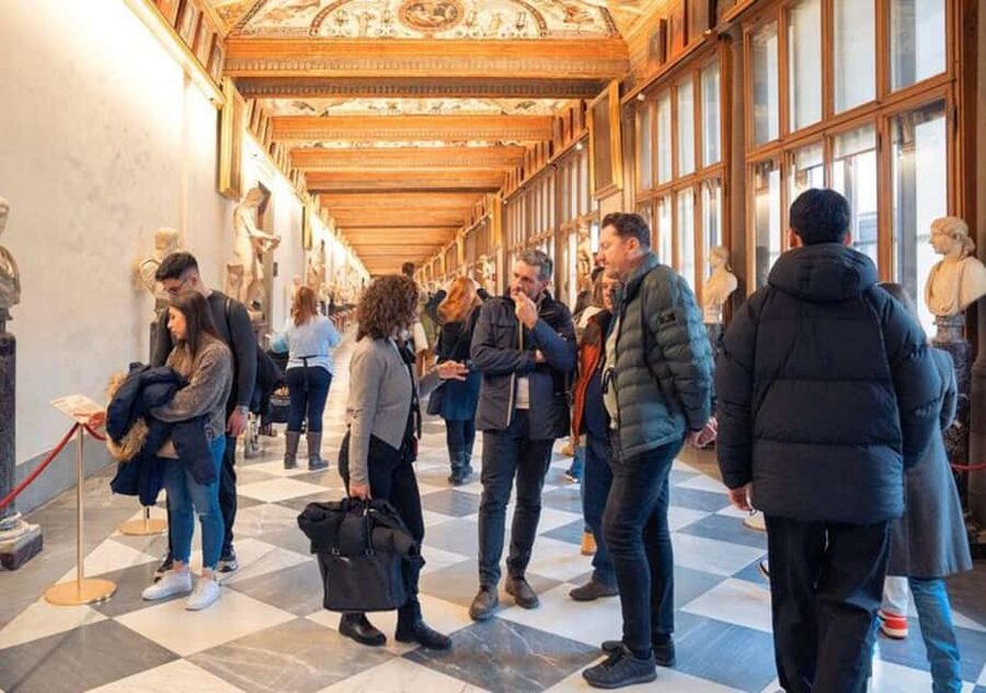 Semi Private Uffizi Gallery Guided Tour in Florence - Why the Uffizi makes a strong first art tour