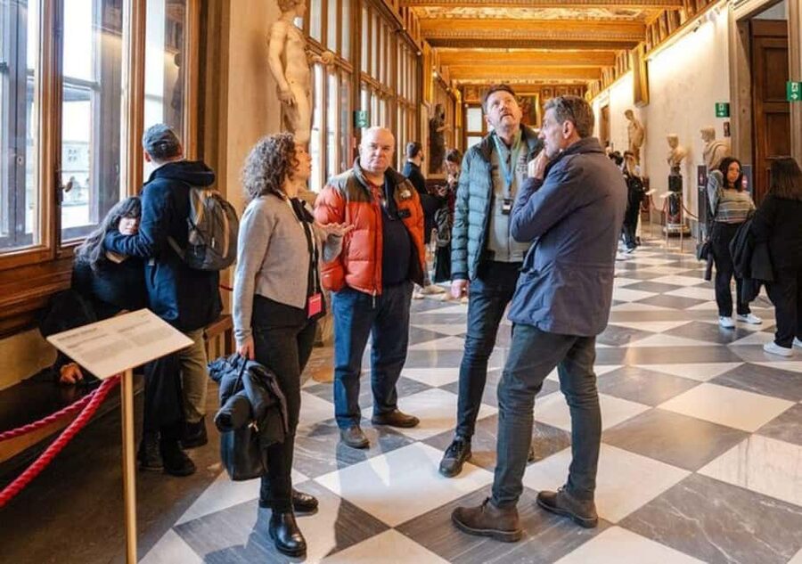 Semi Private Uffizi Gallery Guided Tour in Florence - Inside the Uffizi: from Medici offices to public museum