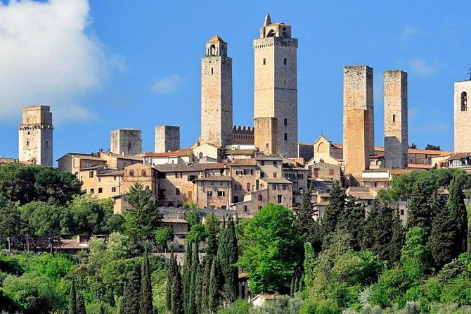 Siena Monteriggioni San Gimignano with Lunch&WineTasting Fullday from Florence - A long Tuscan day that packs in the classics