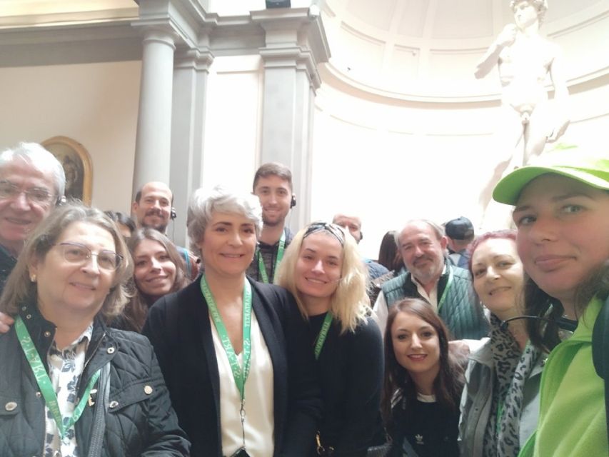Skip the line: Accademia Gallery small group tour - Choosing the right language and guide