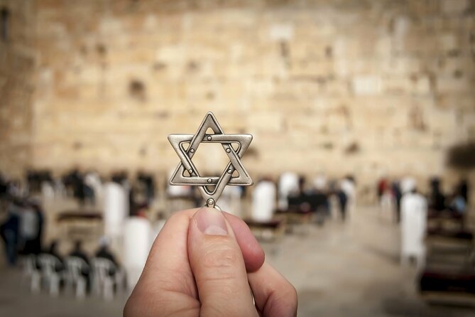 Skip-the-line Great Synagogue and Jewish Museum Private Tour - Choosing between the 2-hour and 3-hour options