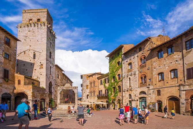 Small group San Gimignano, Tuscany & Pisa from Florence - The road to Pisa and the Leaning Tower