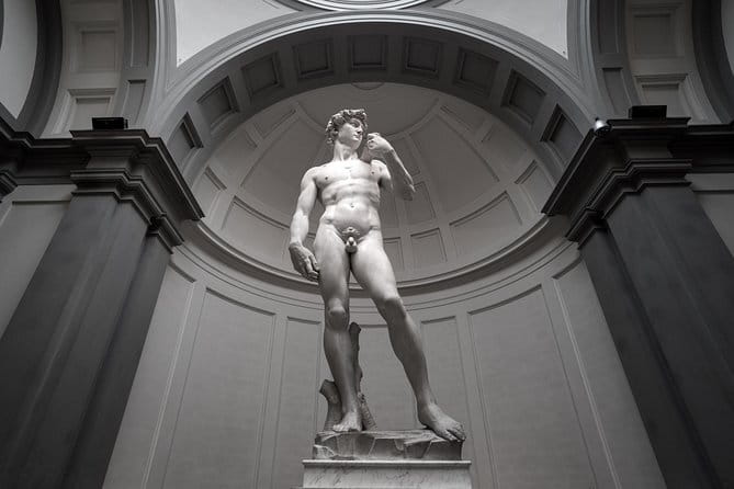 Small Group Uffizi & Accademia Museum with Walking Tour - Inside the Uffizi: 1 hour and 50 minutes with Florence’s masters