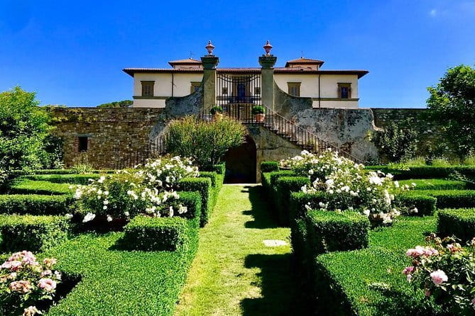 SMALL-GROUP Wine Safaris: Tuscan Wine Tasting Tours from Florence - Choosing between Chianti and Val d’Orcia