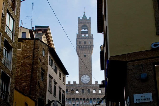 The Best of Florence in few hours - private walking tour - Dante’s house and the medieval lanes