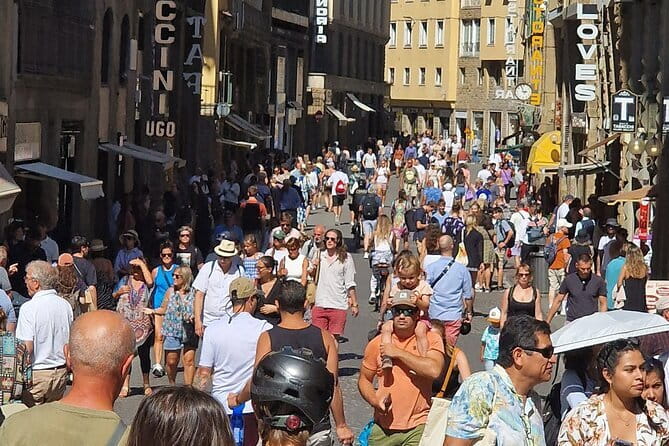 The Best of Florence Walking Tour in a Small Group - Ponte Vecchio and the final view toward Palazzo Pitti